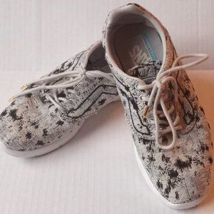 VANS Unisex Italian Weave Ultracrush Lite Size 6